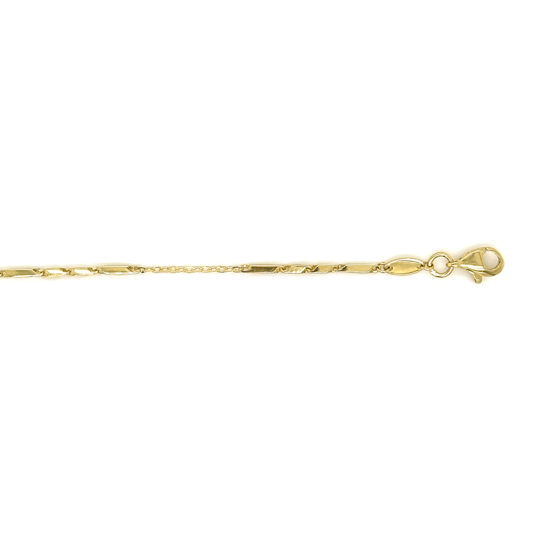 Deze 14-karaats geel gouden armband heeft een fijne en speelse uitstraling, dit komt door de variërende schakels. Deze armband is perfect voor iemand die houdt van geelgoud!

Armband GAS157WRSM is een set met collier GCS126WRSM.
