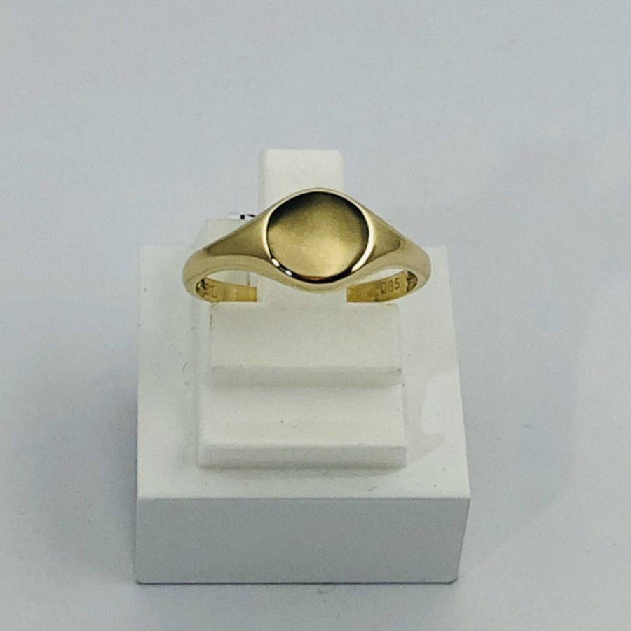 Goudkleurige ring van het merk Blush, maat 50
