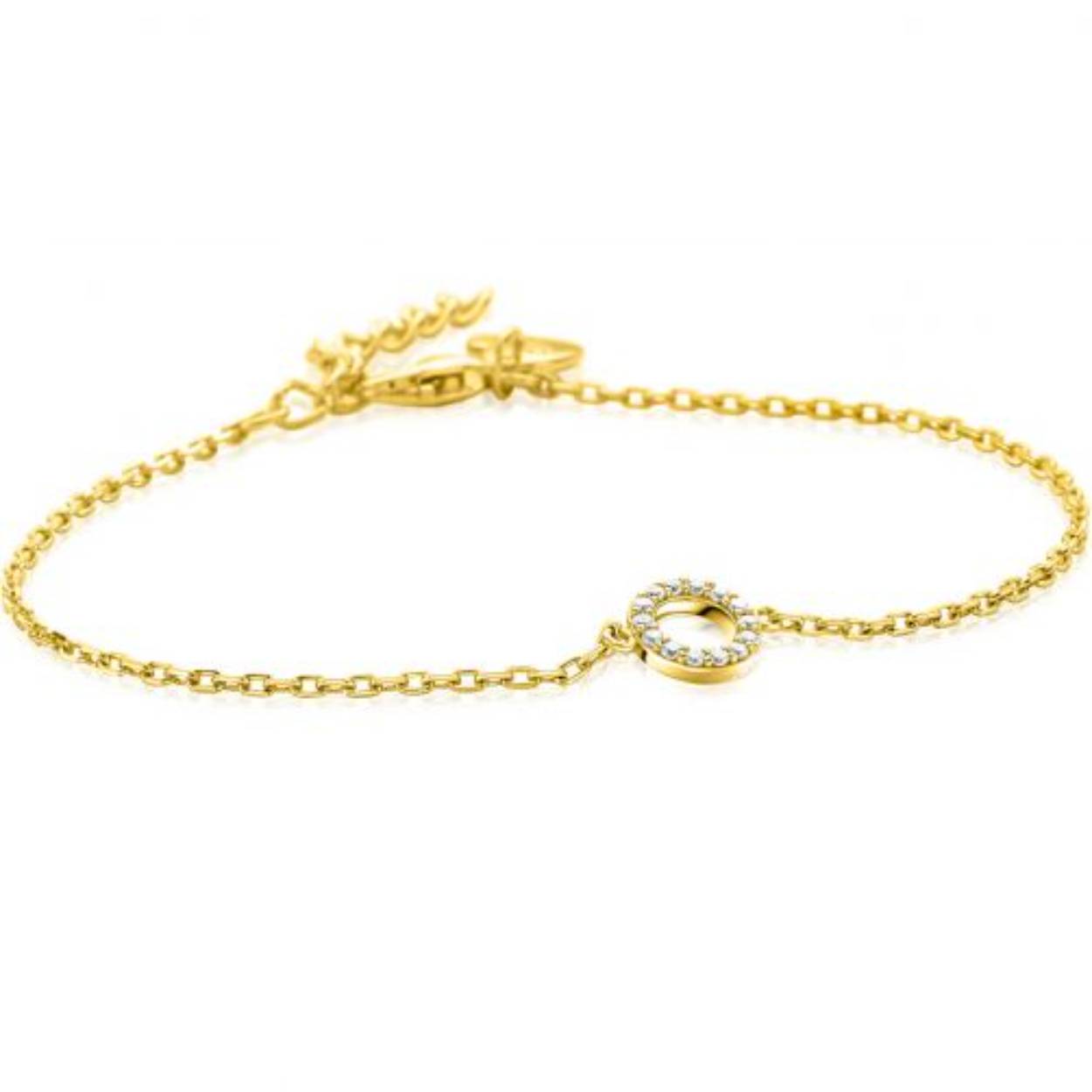 ZINZI gold plated zilveren armband met subtiele paperclip schakel en open rondje (7,5mm). Het rondje in het midden van de armband is mooi bezet met witte zirconia's. Een sierlijke armband die ook goed te combineren is met andere zilveren armbanden. Met herkenbaar Zinzi hartje bij de sluiting. De lengte is te variëren tussen 16,5 en 19,5 cm. De armband is vervaardigd van eerste gehalte zilver (925) en extra geel verguld.