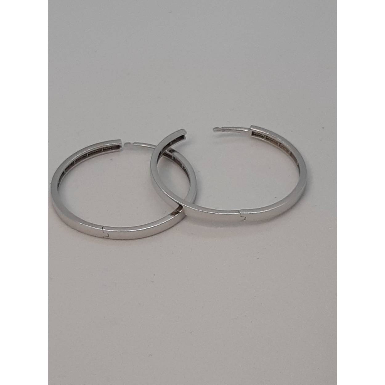witgouden oorbellen
18 k