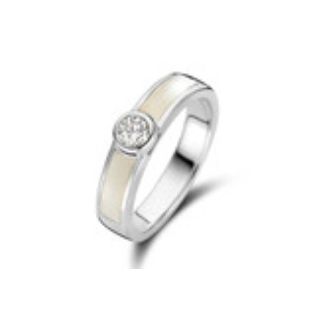 Moments Ring - maat 54 zilver met zirkonia en wit parelmoer.
Deze opvallende ring is gemaakt van 925 sterling zilver en bevat een centraal gezette zirkonia steen in een ronde kast. Aan weerszijden maken de stukjes parelmoer.