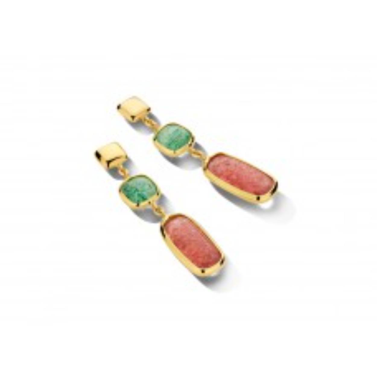 De oorhangers zijn vervaardigd uit 18 kt geelgoud en gezet met roze en groene tamzulite.