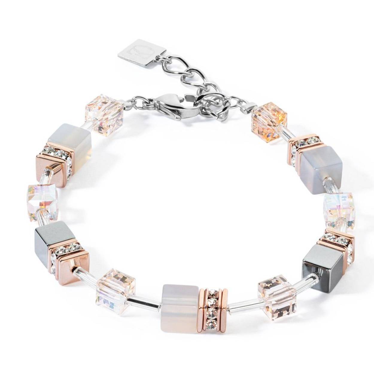 Dit is een armband van het merk Coeur de Lion gemaakt voor dames.