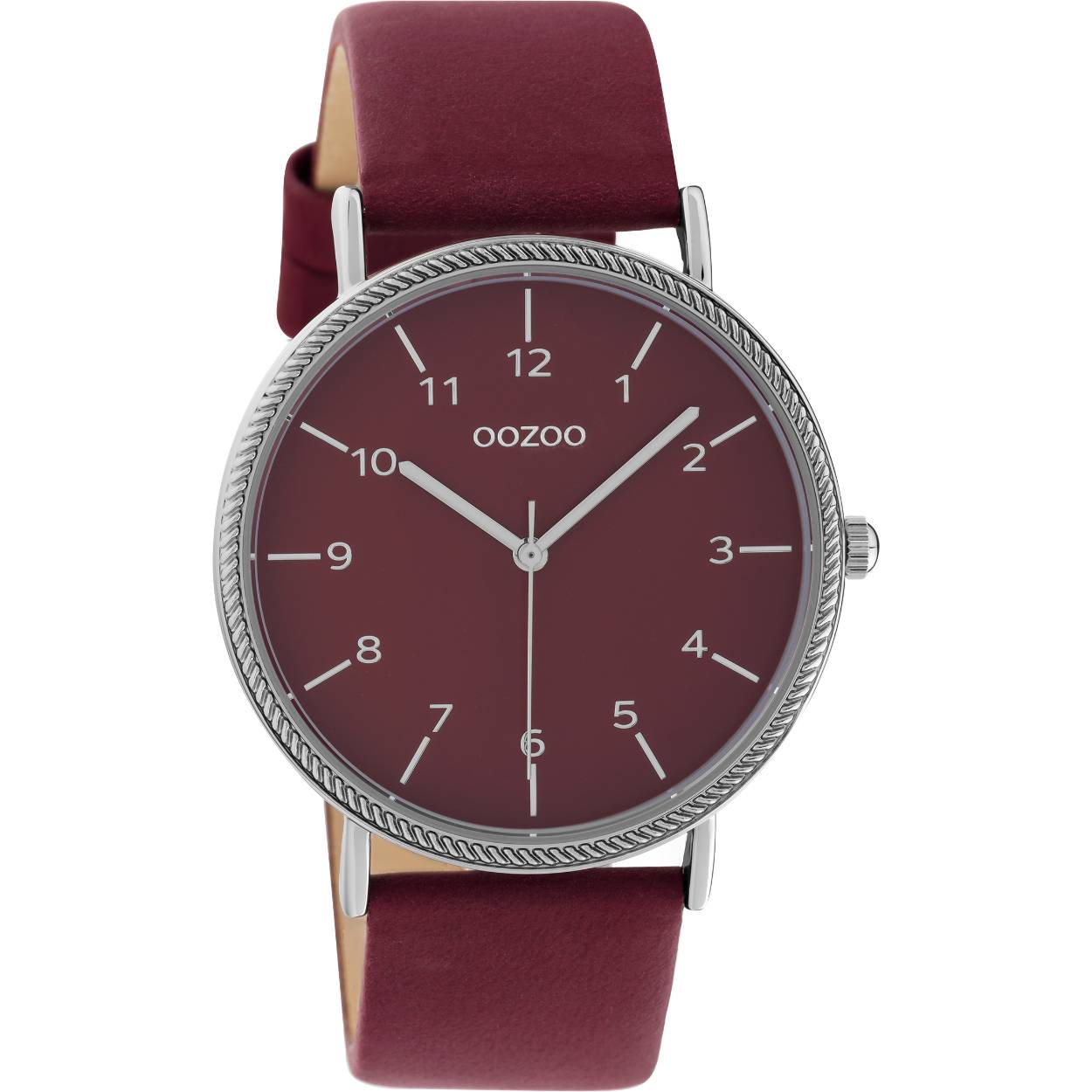 Trendy Dameshorloge van Oozoo. Dit ronde dames design uit de trendy OOZOO Timepieces collectie is een waar fashion statement. Met zijn sterke mat robijn leren band en 40 mm Zilver metalen horlogekast steel je zeker de show in elke kamer. De combinatie van de robijnrode wijzerplaat met zilveren strepen en cijfers en bijpassende wijzers maakt dit horloge een onmisbaar stuk voor je garderobe. Het mineraalglas ligt in een metalen horlogekast met IP-plating. Dit ontwerp heeft een roestvrijstalen achterplaat en is nikkelveilig. Dit horloge heeft een Japans uurwerk van 2 ATM en wordt gedekt door een garantie van 2 jaar