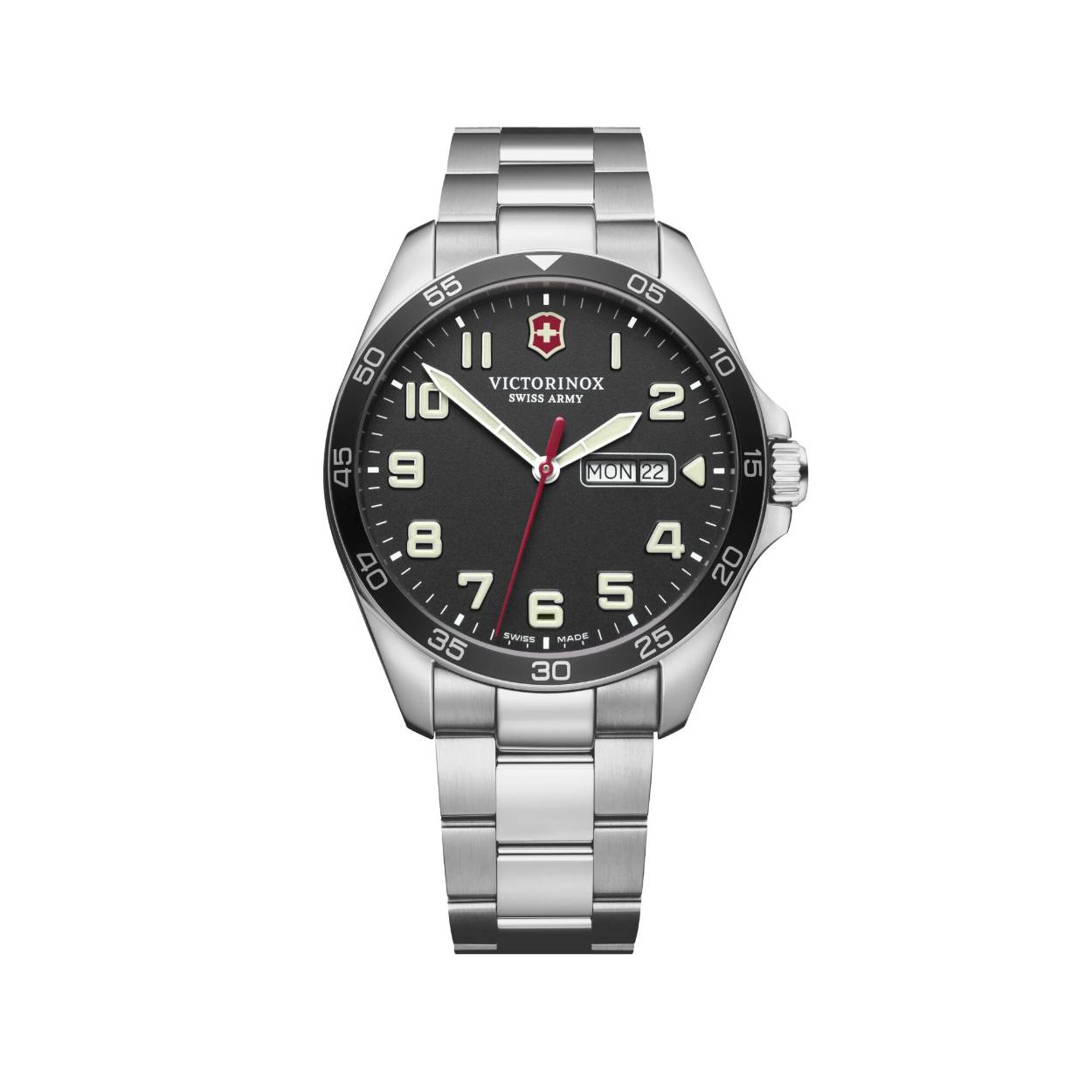 Sporty, serious and masculine timepiece that thrives in any situation
With Day-Date function
Generously sized hands and numerals featuring Super-LumiNova® for easy day and night readability