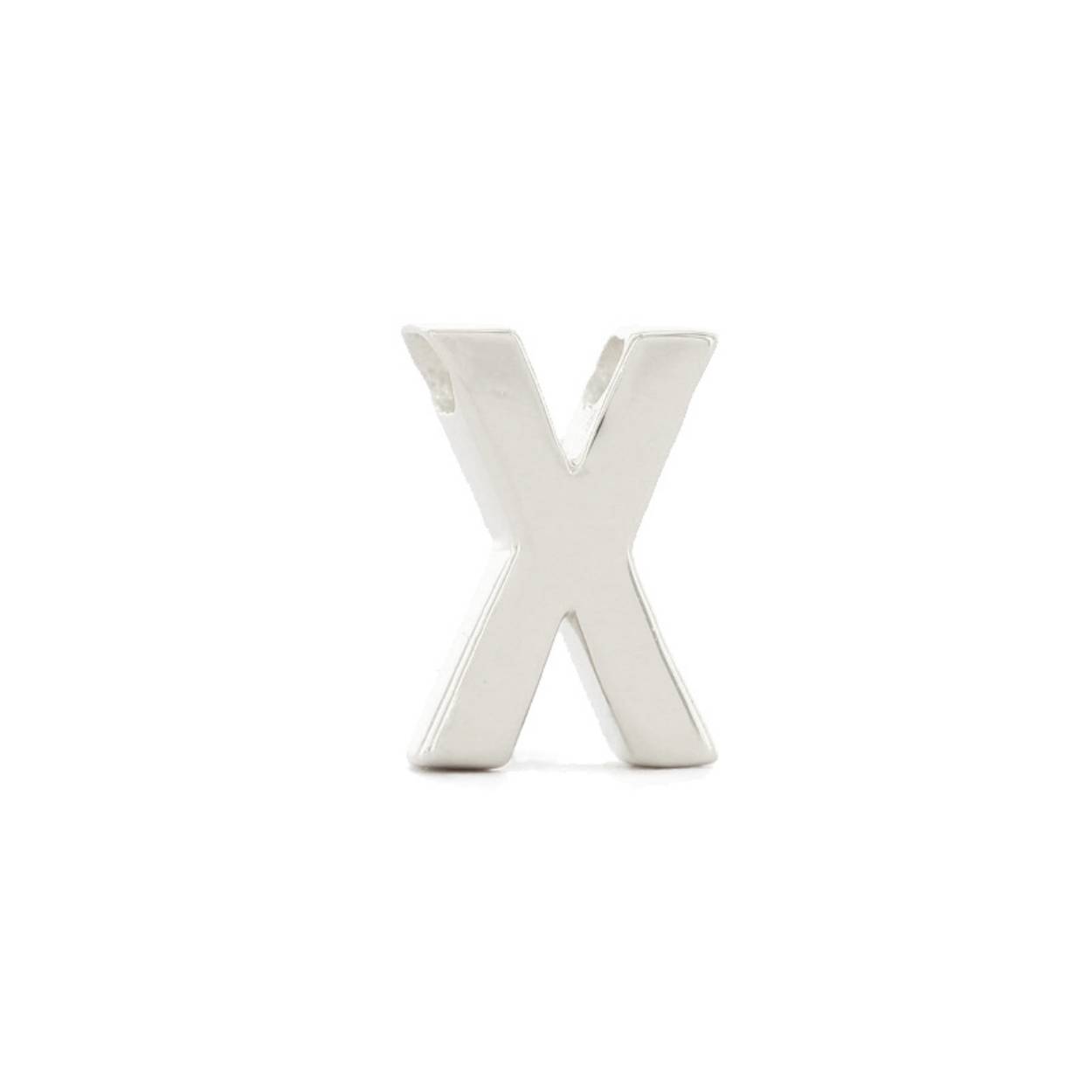 Voor deze hanger heb je een Imotionals ketting nodig. Imotionals kettingen hebben een klein oogje dat door de hanger past.

De collectie hangers en bedels van Imotionals bestaan uit initialen en symbolen. Kies je collier en bedel(s) naar keuze en creëer zo je gepersonaliseerde Necklace.  Je schuif de bedel aan het collier, de lengte kun je zelf bepalen, en hoe leuk is is om 2 of 3 lengtes samen te dragen. Creëer your own Necklace Party.

Imotionals is een zilveren sieradenlijn bestaande uit dunne colliers en hangertjes, het laatste in de vorm van initialen en symbolen. waarmee je door middel van colliers, initialen en symbolen expressie geeft aan jou gevoelens of gedachten.

Een letter sieraad zorgt ervoor dat je jouw look een persoonlijke touch kan geven. Kies voor je eigen letter of de letter van je beste vriendin, vriend, moeder of iemand anders die je dierbaar is. Je kunt er zelfs een hele naam aan hangen, met bijvoorbeeld een hartje of sterretje symbool voor extra betekenis. Ook mega leuk om te geven als cadeautje. Get it before it's gone!