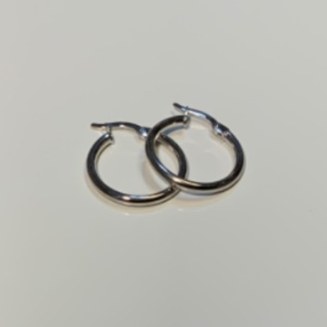 Wit gouden oorringen 19mm 