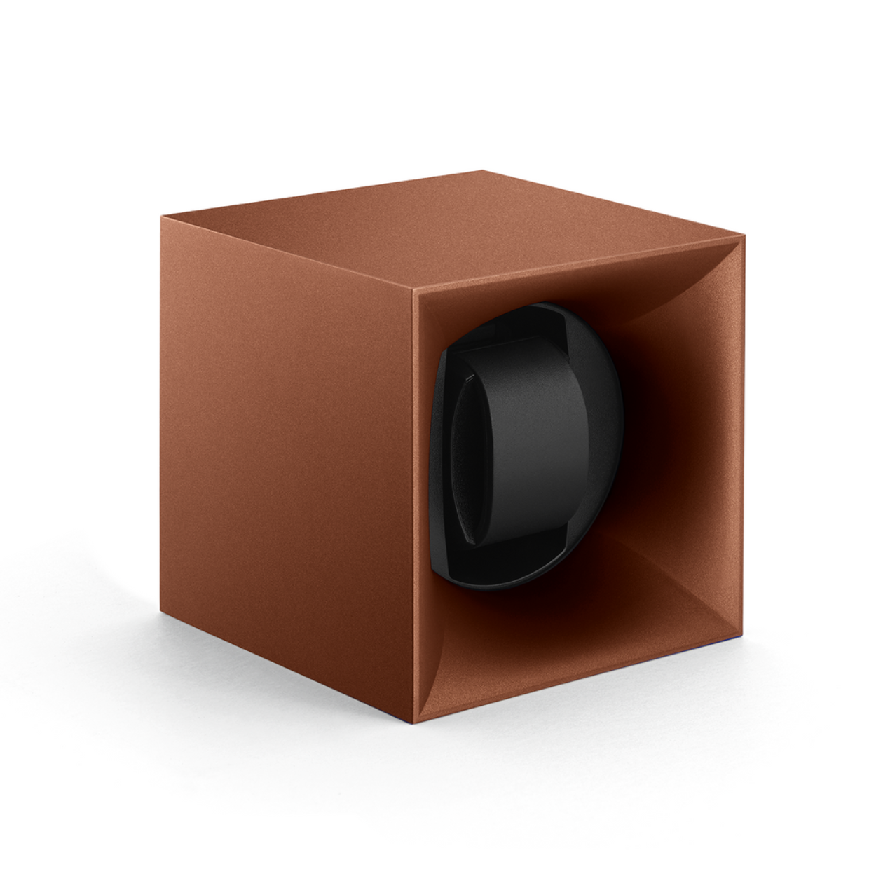 De watchwinders van het Startbox assortiment van SwissKubik gebruiken frisse kleuren en moderne, verfijnde lijnen. Deze watchwinders zijn tot het uiterste vereenvoudigd en brengen de essentiële elementen van de expertise van het merk samen. Door hun Soft Touch oppervlak voelen ze ongelooflijk zacht aan.

De afmeting van de watchwinder is 11x11x11cm