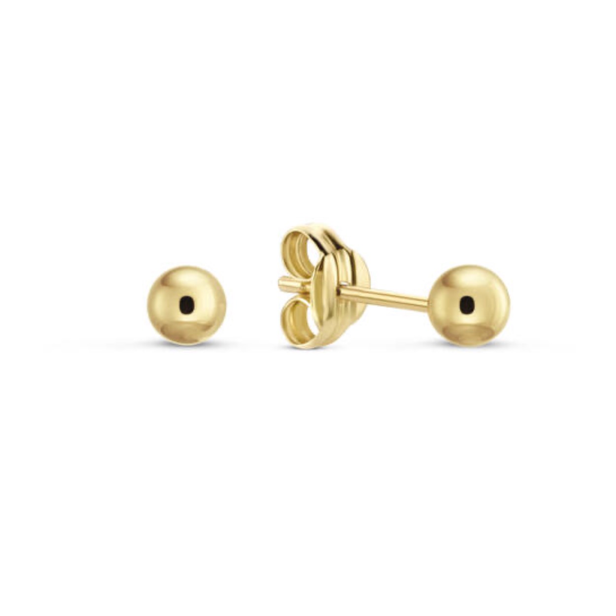 De 14 karaat gouden Ball studs van 3 mm kan je gemakkelijk combineren met andere Jackie oorbellen. Ga voor de ultieme earparty!

Tropical Paradise
Dat Jackie van reizen houdt is geen geheim. Voor haar 14 karaat gouden sieradencollectie heeft zij zich deze keer laten inspireren door de tropen.
Haar Tropical Paradise collectie biedt een mix van elegantie en avontuur. Voel de zon schijnen waar je ook bent!

Weelderige jungles, azuurblauwe oceanen en de schittering van de zon op witte zandstranden: de ontwerpen met edelstenen zijn een weerspiegeling van Jackie’s mooiste herinneringen. Of het een dag op kantoor is of een avondje uit, deze sieraden voegen een vleugje exotische allure toe aan elke gelegenheid.

Het merk
Jackie is hét 14 karaat gouden on trend sieradenmerk. De collecties zijn geïnspireerd op de reizen die ik maak, van stedentrips tot exotische oorden. Elk gouden sieraad is helemaal van nu, handgemaakt door Europese goudsmeden en vervaardigd van overwegend gerecycled goud met echte edelstenen en zoetwaterparels. Elke collectie is dan ook met veel liefde en passie samengesteld. Mijn Jackie sieraden zijn de perfecte finishing touch voor iedere outfit!

Specificaties
- Oorsieraad
- Materiaal: 14 Karaat - Geelgoud - 585
- Bol studs
- Ø 3mm