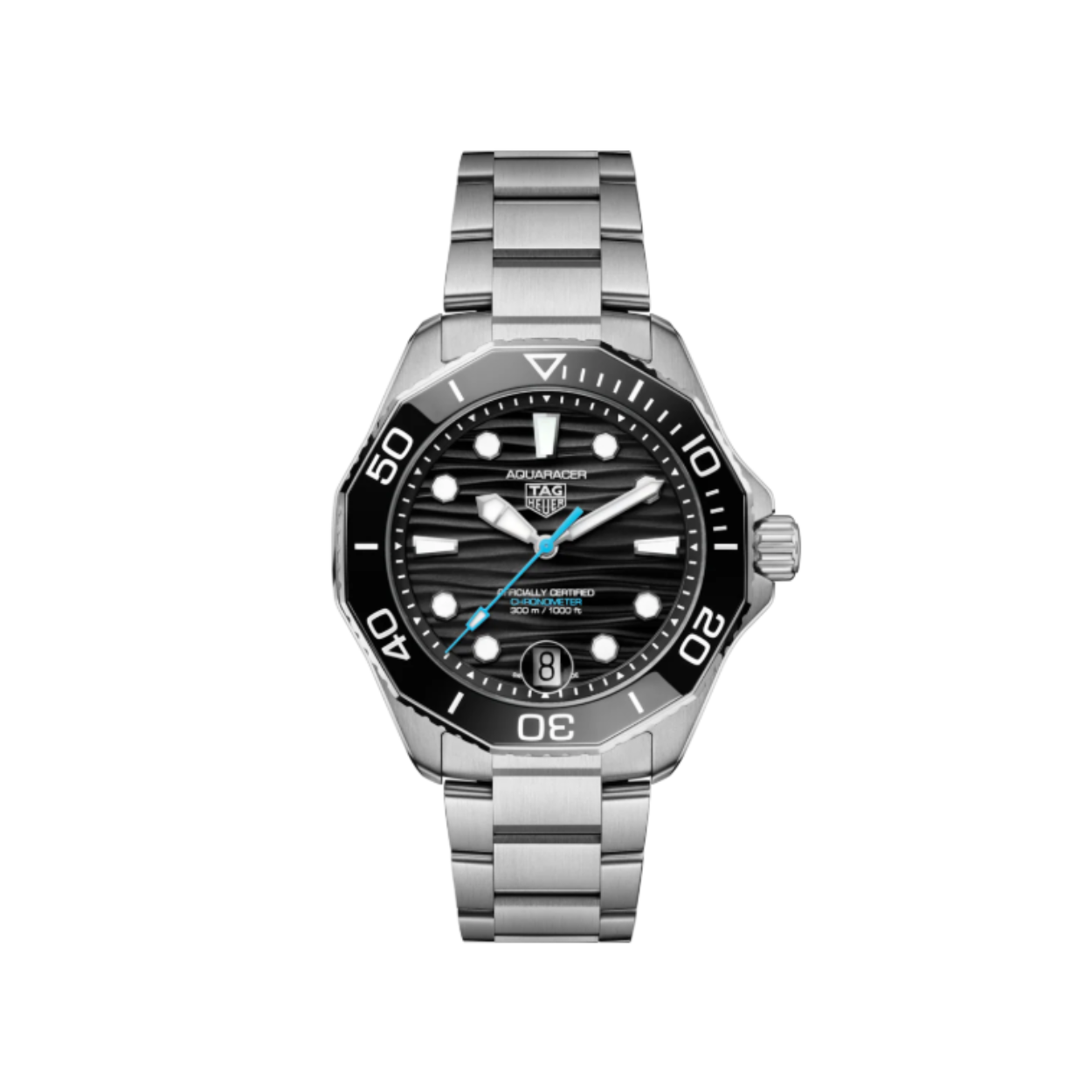 Dit TAG Heuer horloge behoort tot de Aquaracer collectie.
Referentienummer: WBP5110.BA0013

Het TH31-00 uurwerk is COSC-Certified chronometer en heeft een powerreserve van 80 uur. De kast en band zijn gemaakt van edelstaal. Het horloge heeft een diameter van 42mm en is getest op een waterdichtheid van 30 atm / 300 m. De zwarte wijzerplaat met golvend patroon toont lichtgevende witte Super-LumiNova®-gevulde indexen en wijzers, terwijl een lichtblauwe centrale wijzer een vleugje kleur toevoegt. De zwarte keramische unidirectionele ring met een schaal van 60 minuten, ingekapseld in een frame van fijn geborsteld, gepolijst staal, biedt hoogwaardige ergonomie en een voelbare draaiervaring. Het horloge heeft krasvast saffierglas met anti-reflectieve coating.

Met deze TAG Heuer Aquaracer Professional 300 bent u helemaal klaar om de meest duurzame uitdagingen van de oceaan aan te gaan. Dit horloge van 42 mm, aangedreven door het COSC-gecertificeerde kaliber TH31-00, is uw standvastige bondgenoot voor diepzee-inspanningen. 

Uw TAG Heuer is 24 maanden na aankoop beschermd onder fabricagegarantie. Door het horloge te registreren op MyTAGHeuer kunt u deze garantieperiode met nog eens 3 extra jaar verlengen!