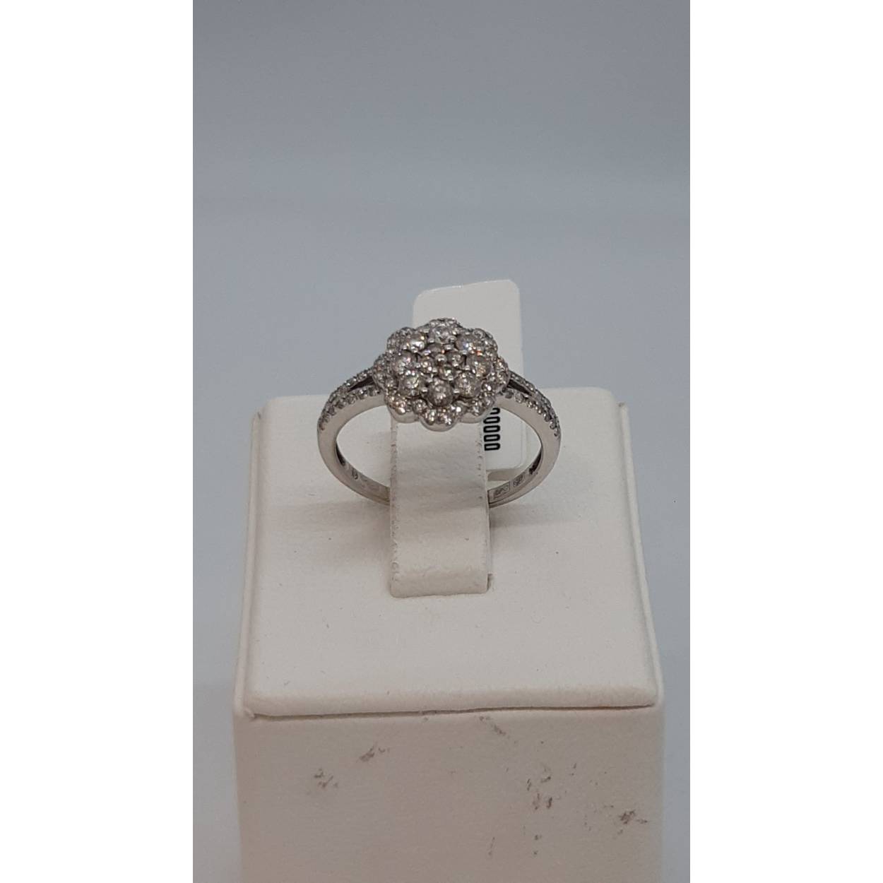 witgouden ring 56-.01 vvs18-.02 vvs1