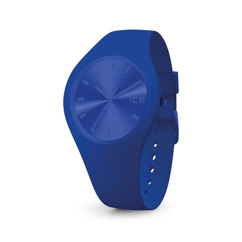 Ice watch Royal in een trendy blauwe kleur. Het horloge heeft een diameter van 40mm.