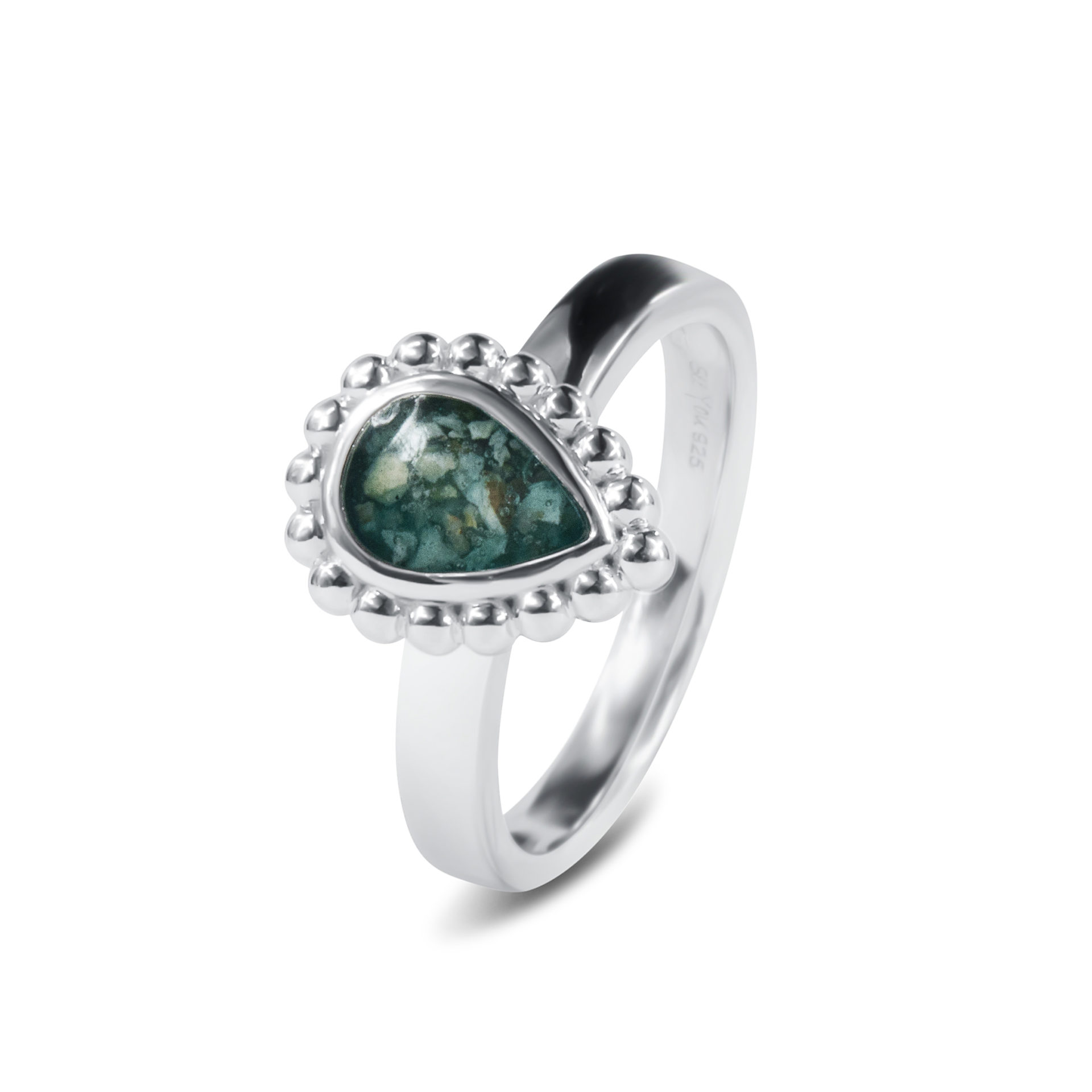 925 Zilveren ring met parelrand. Dit sieraad wordt zichtbaar aan de bovenkant gevuld met as en wordt vermengd met onze speciale hars. Ook leverbaar in goud. Maat 56 