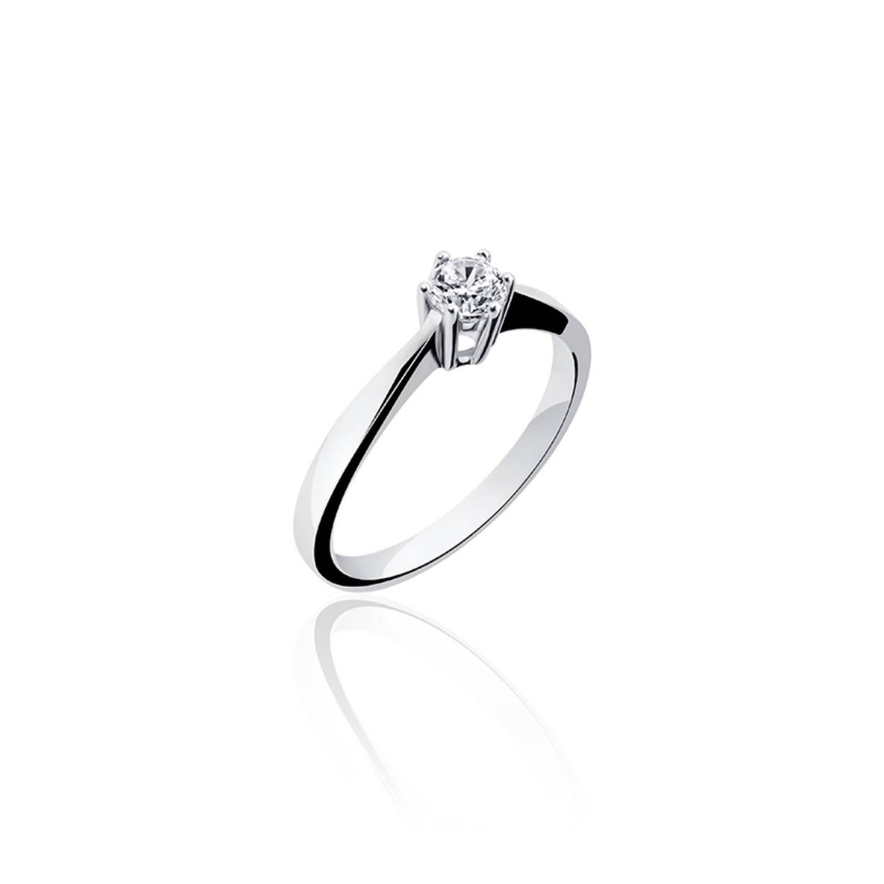 Zilver gerhodineerde ring met een zirkonia. De zirkonia(4mm) is gezet in een chaton met zes zetpoten.