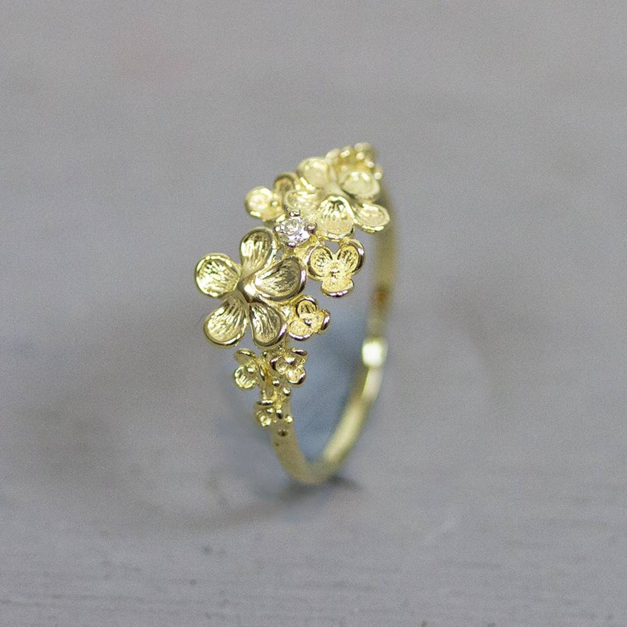 JÉH JEWELS Goud Ring Bloembed met Briljant 0.036ct H/Si
