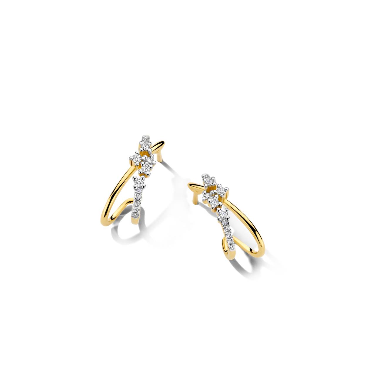 Oorringen geel goud 18kt met diamanten.