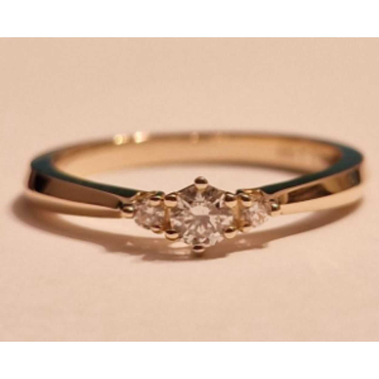 14k geelgouden 3-steens ring