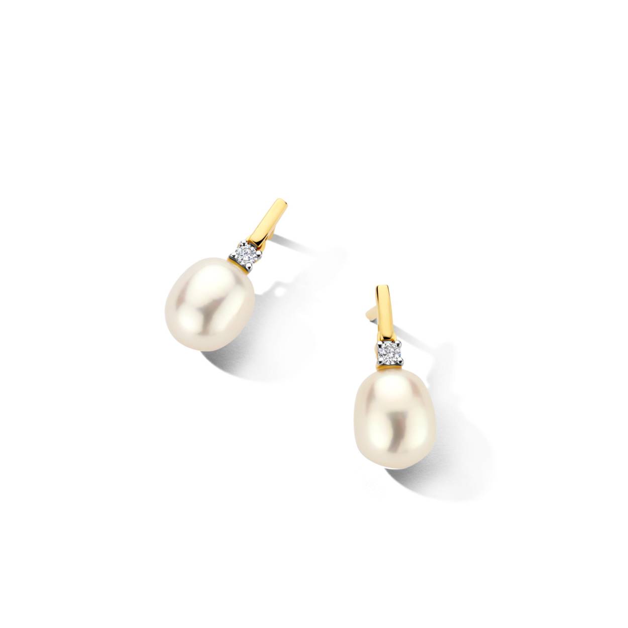 Oorringen geel goud 18kt met parels en diamanten