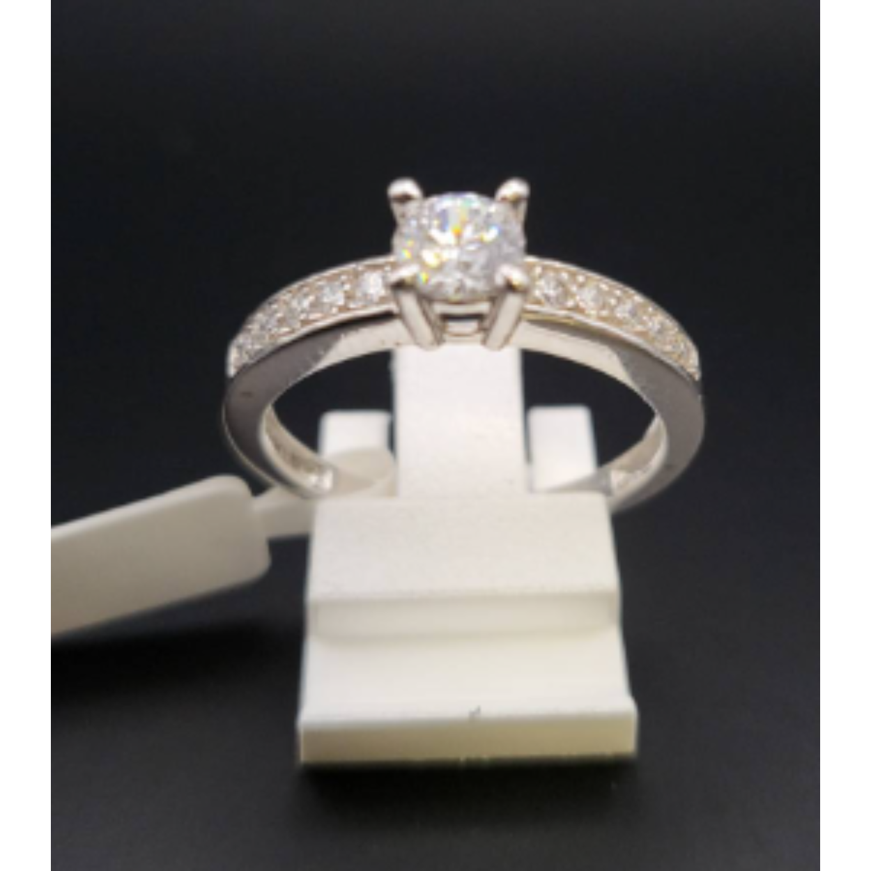 Wit gouden ring met zirkonia
