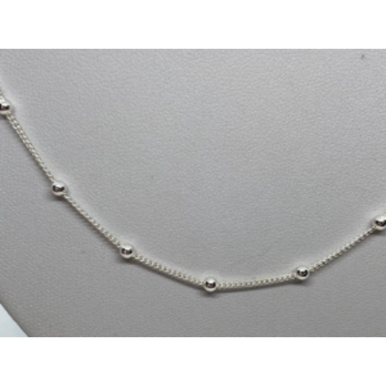 Zilveren bolletjes collier