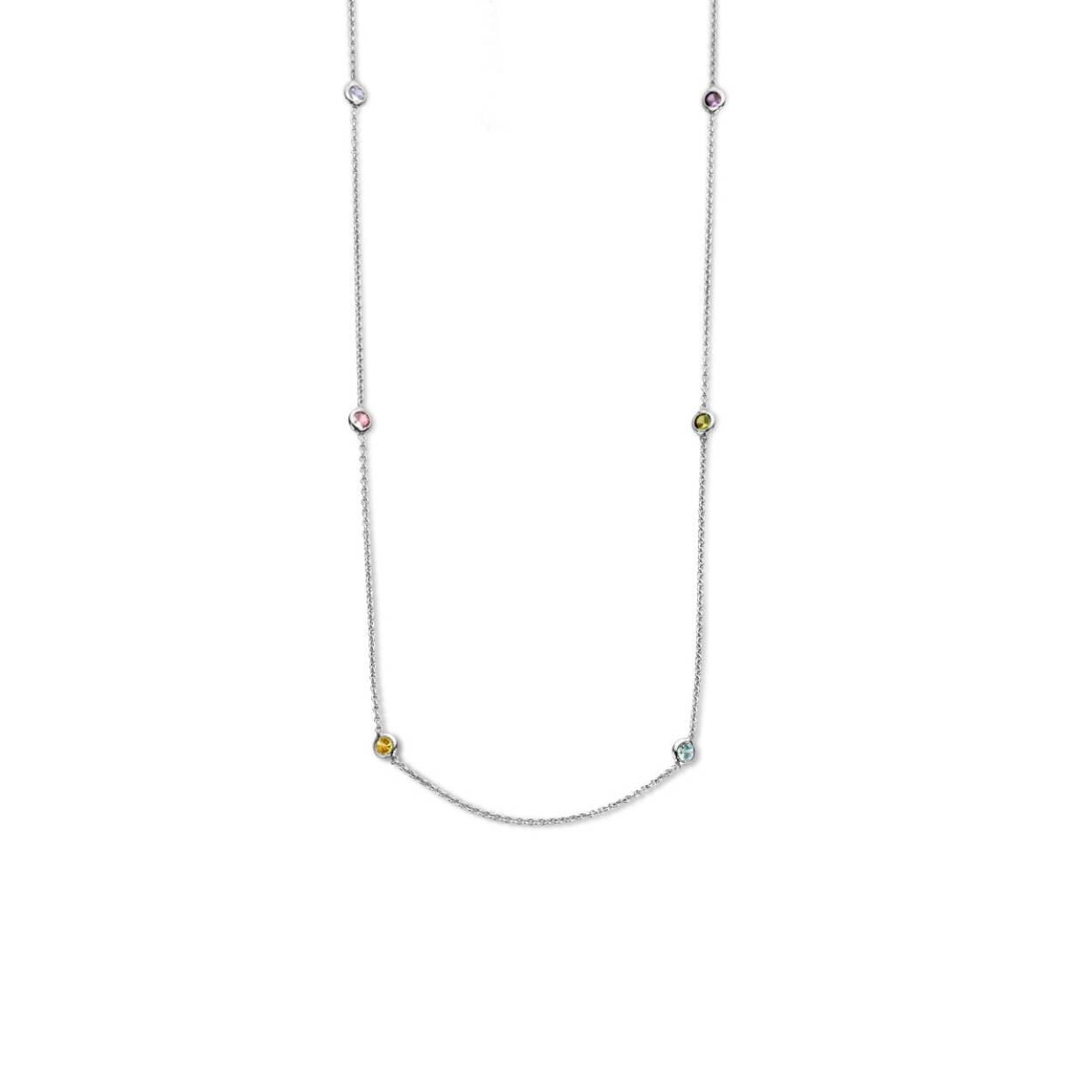 Gerhodineerd 925 zilveren collier uitgevoerd met gekleurd zirkonia en een karabijn sluiting. Het collier heeft een draaglengte van 40cm en een extensie van 4cm.