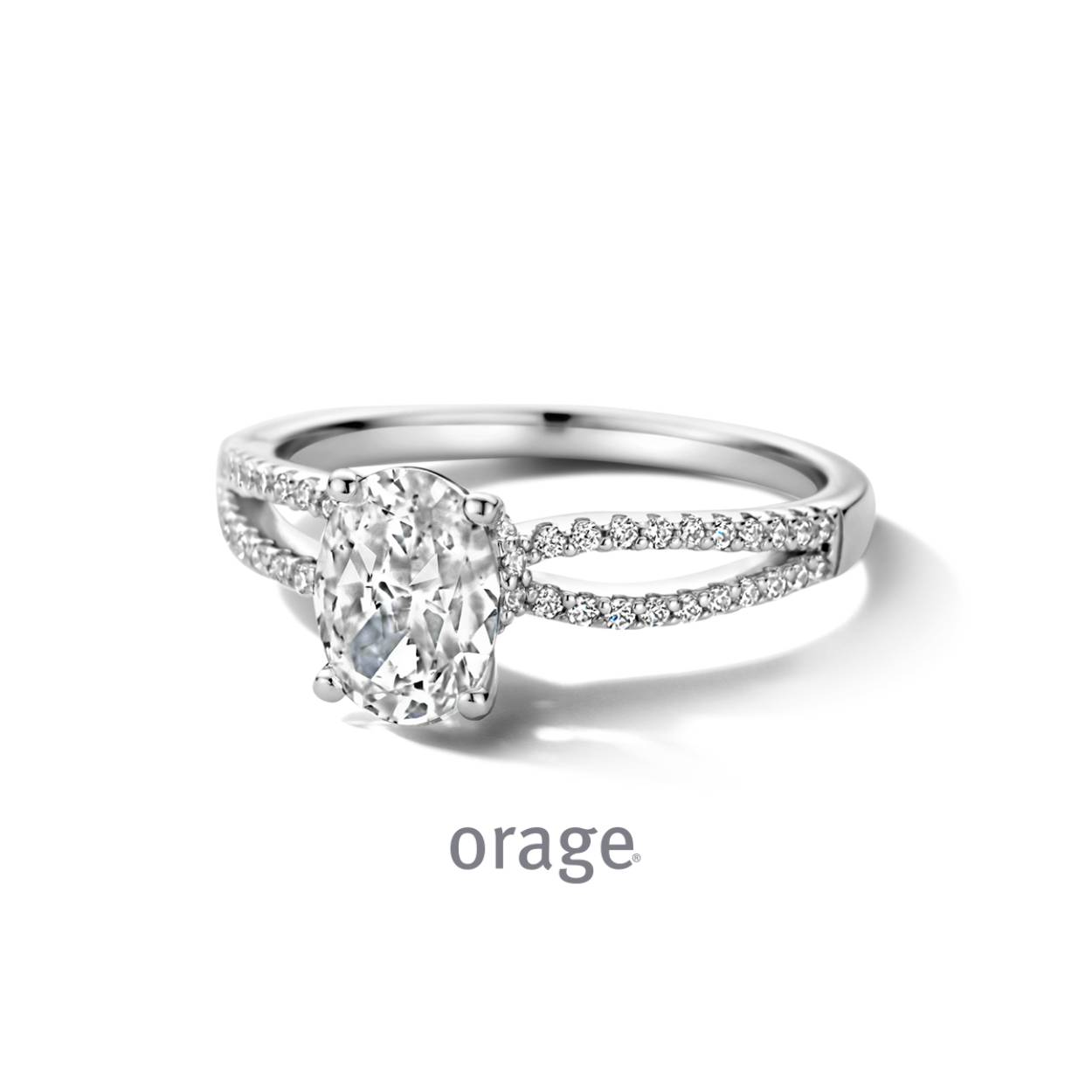 Zilveren ring met zirkoon
BA032