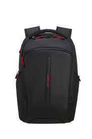 In deze lichtgewicht rugtas past een 14" laptop daarnaast is er nog genoeg ruimte om kleding voor een overnachting in te stoppen.  Ook handig voor op vakantie door middel van een band op de achterzijde kan de rugzak over het handvat van de trolley heen worden geschoven. En past hij in het vliegtuig onder de stoel.
Inhoud: 19L
Afmetingen: 
breedte 20cm
lengte 25cm
hoogte 40cm