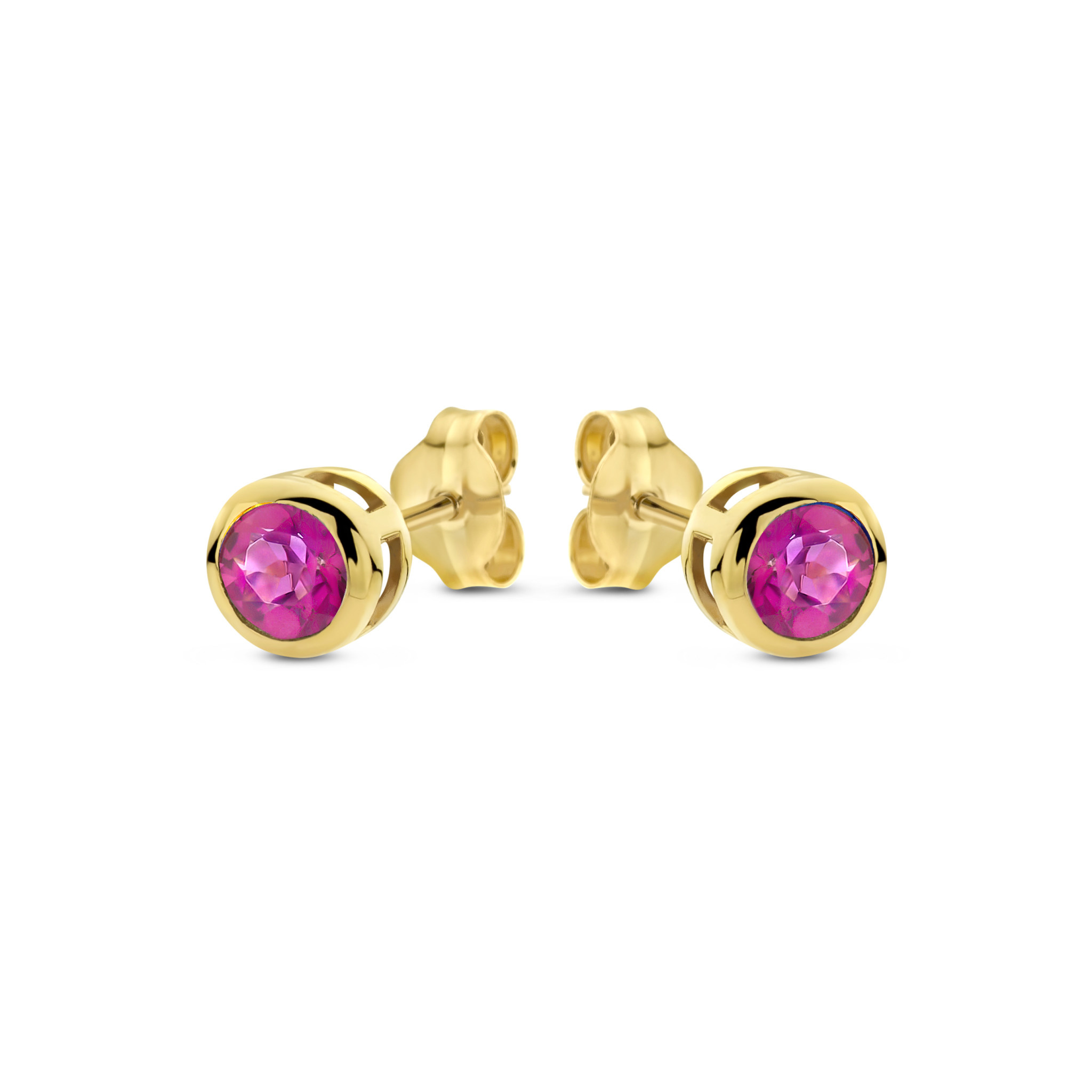 Dit zijn oorbellen van het merk Swing Jewels gemaakt voor dames.