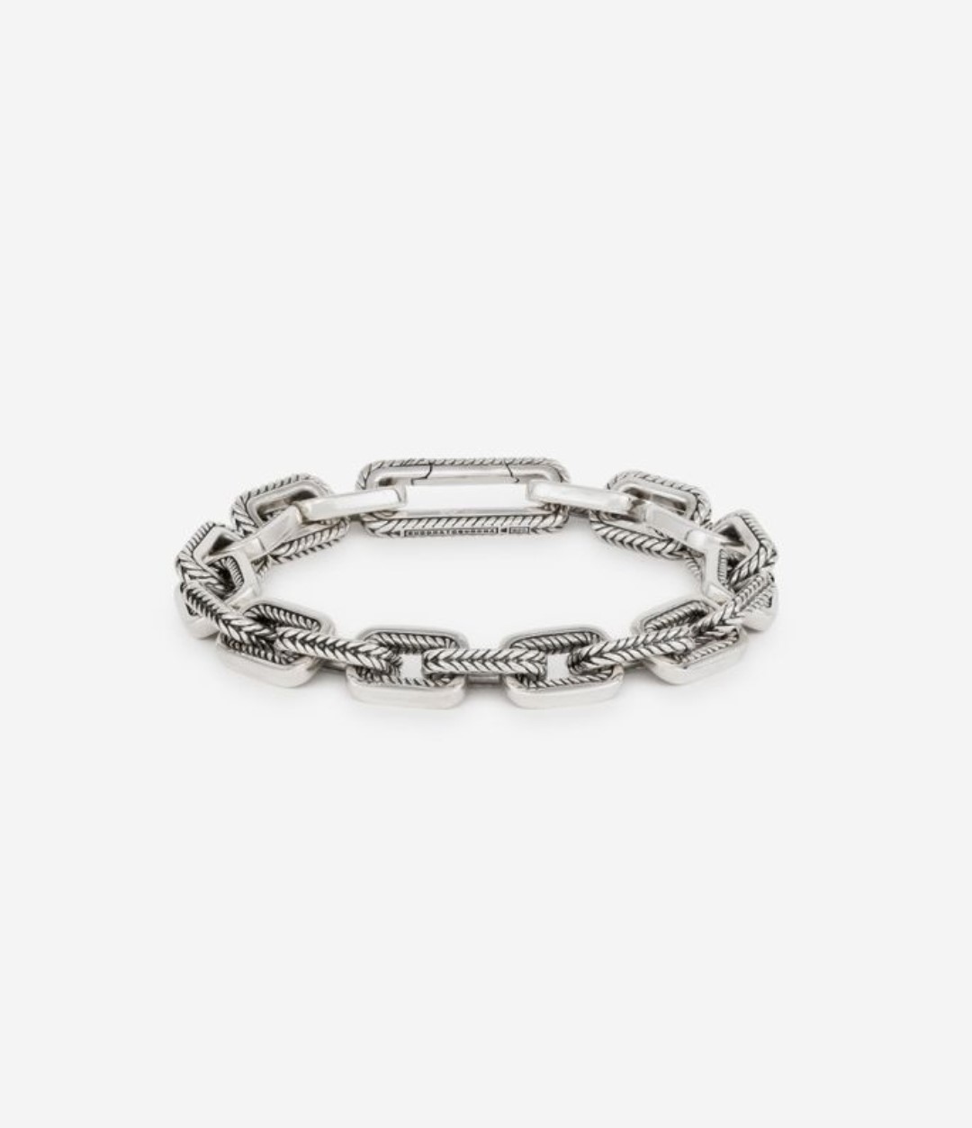 De modieuze Barbara Link Small armband bestaat uit stoere schakels. Buddha to Buddha sieraden worden gemaakt van de beste materialen. Zo is deze stijlvolle armband handgemaakt van 925 sterling zilver. De Barbara Link Small armband is smaller dan de Barbara Link armband.