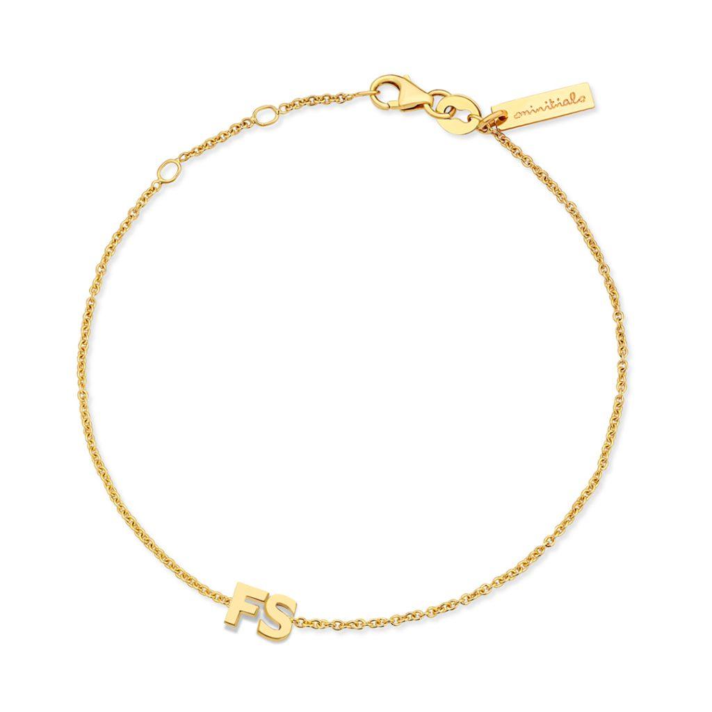 Met de Minitials Twee Signature Armband draag je jouw geliefden altijd dicht bij je. Kies initialen, symbolen of cijfers en stel jouw perfecte Minitials armband samen.