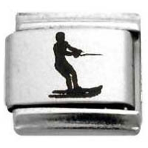 Zoppini waterskieen laser zilver

Metaal     : staal 
Kleur       : zilver  
Maten     : 9 mm
Materiaal : Staal  , kunstof ( verlijmd )