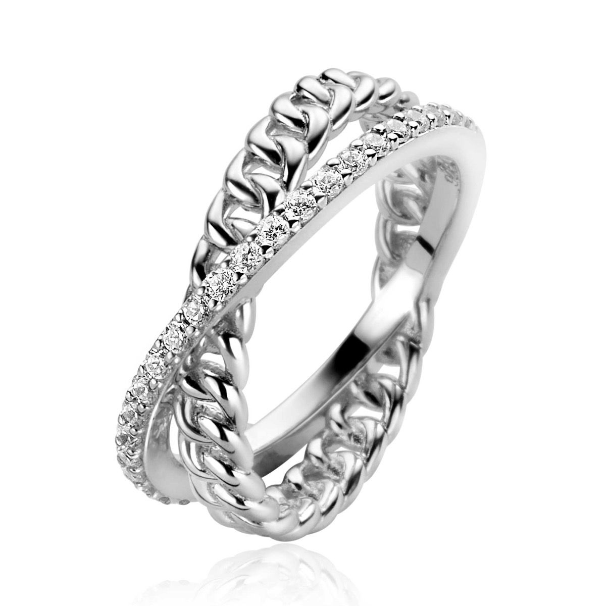 ZINZI zilveren luxe ring met cross-over design. Een smalle baan, bezet met witte zirconia's, loopt over een bredere baan met gourmet schakels. En maak je look compleet met de bijpassende oorsieraden en hanger! Vervaardigd van eerste gehalte zilver (925) en voorzien van een extra rodiumlaag voor een langdurige glans.